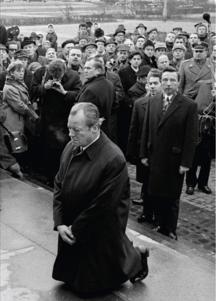 Was wollte Willy Brandt mit seinem Kniefall 1970 im ehemaligen jüdischen Ghetto in Warschau ausdrücken?